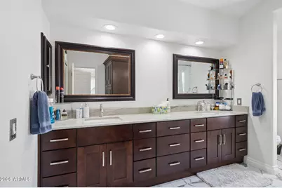 3419 E Rosemonte Drive, Phoenix, AZ 85050 - Photo 24