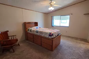 2233 E Behrend Dr, Phoenix, AZ 85024 - Photo 14