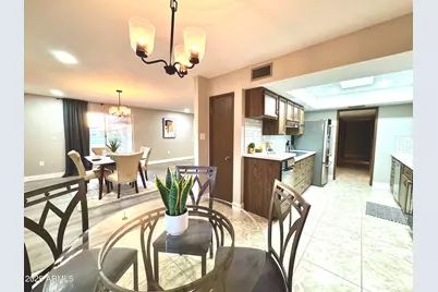 18442 N 104th Avenue, Sun City, AZ 85373 - Photo 10