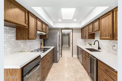 18442 N 104th Avenue, Sun City, AZ 85373 - Photo 12