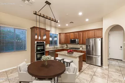 24212 N 24th Place, Phoenix, AZ 85024 - Photo 10