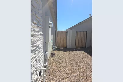 18589 W Smoketree Drive, Wittmann, AZ 85361 - Photo 2