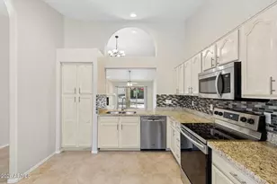 16913 E De Anza Dr, Fountain Hills, AZ 85268 - Photo 4