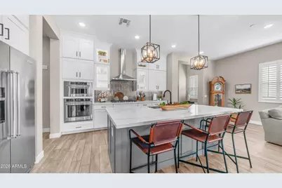 14036 W Desert Flower Drive, Goodyear, AZ 85395 - Photo 6