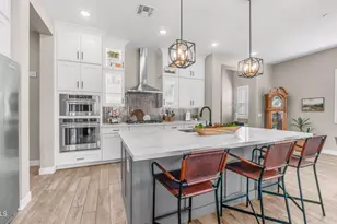 14036 W Desert Flower Dr, Goodyear, AZ 85395 - Photo 6