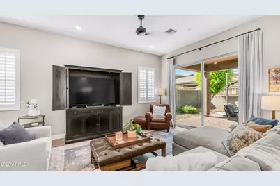 14036 W Desert Flower Drive, Goodyear, AZ 85395 - Photo 12
