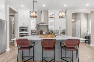 14036 W Desert Flower Dr, Goodyear, AZ 85395 - Photo 2