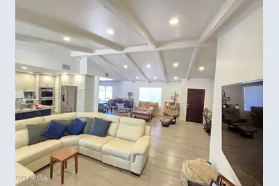 9821 E Becker Lane, Scottsdale, AZ 85260 - Photo 4