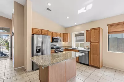 18064 W Buena Vista Drive, Surprise, AZ 85374 - Photo 12