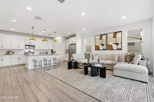 6627 S Abbey Ln, Gilbert, AZ 85298 - Photo 2