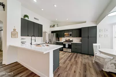 12910 W Vernon Avenue, Avondale, AZ 85392 - Photo 8