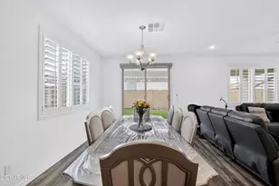 12761 W Pkwy Ln, Avondale, AZ 85323 - Photo 10