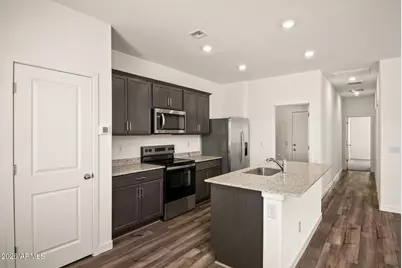 617 W Red Hawk Court, Casa Grande, AZ 85122 - Photo 6