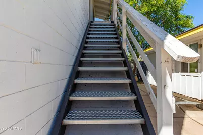 3016 N 37th Street #Apt 6, Phoenix, AZ 85018 - Photo 10