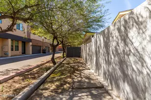 3016 N 37th St, Phoenix, AZ 85018 - Photo 4