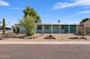 19640 North 25th Pl, Phoenix, AZ 85050 - Photo 4