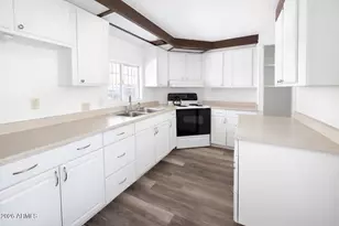 19640 North 25th Pl, Phoenix, AZ 85050 - Photo 8