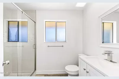 10927 W Peoria Avenue, Sun City, AZ 85351 - Photo 18