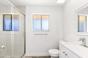 10927 W Peoria Ave, Sun City, AZ 85351 - Photo 18