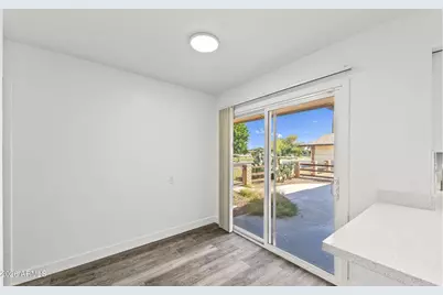 10927 W Peoria Avenue, Sun City, AZ 85351 - Photo 8