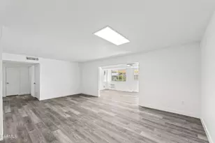 10927 W Peoria Ave, Sun City, AZ 85351 - Photo 12