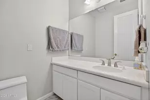 1318 E Treasure Cove Dr, Gilbert, AZ 85234 - Photo 32