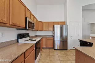 2250 S Southwind Dr, Gilbert, AZ 85295 - Photo 14