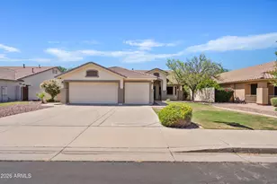 2250 S Southwind Dr, Gilbert, AZ 85295 - Photo 2