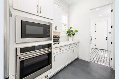 3520 E Crest Lane, Phoenix, AZ 85050 - Photo 10