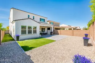 3520 E Crest Ln, Phoenix, AZ 85050 - Photo 32