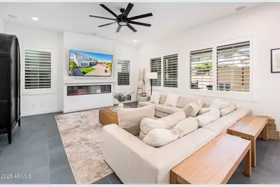 3520 E Crest Lane, Phoenix, AZ 85050 - Photo 12