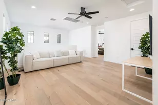 3520 E Crest Ln, Phoenix, AZ 85050 - Photo 20