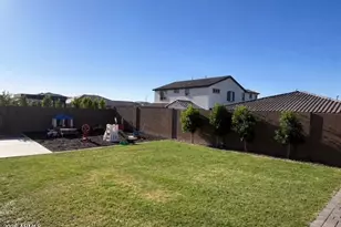 21924 E Twin Acres Dr, Queen Creek, AZ 85142 - Photo 12