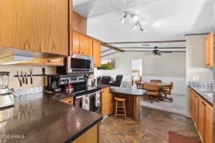 7810 W Peoria Ave, Peoria, AZ 85345 - Photo 14