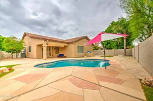 2225 W Olive Way, Chandler, AZ 85248 - Photo 2