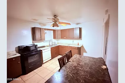 338 E Marilyn Avenue, Mesa, AZ 85210 - Photo 4