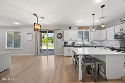 6876 W Wethersfield Road, Peoria, AZ 85381 - Photo 8