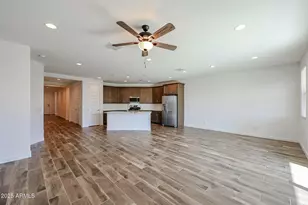 7591 W Honeysuckle Dr, Peoria, AZ 85383 - Photo 6