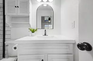 461 W Holmes Ave, Mesa, AZ 85210 - Photo 12