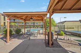 461 W Holmes Ave, Mesa, AZ 85210 - Photo 24