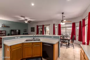 13397 N 75th Dr, Peoria, AZ 85381 - Photo 8