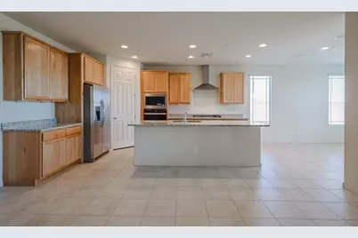 13715 W Calle De Baca, Peoria, AZ 85383 - Photo 2