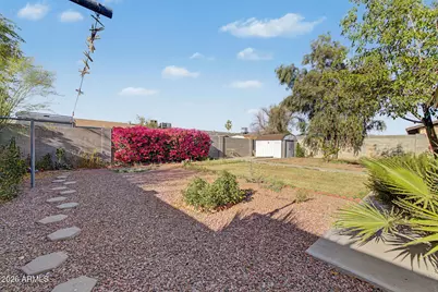 8930 W Montecito Avenue, Phoenix, AZ 85037 - Photo 28