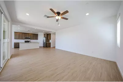 12053 W Calle De Pompas, Peoria, AZ 85383 - Photo 8