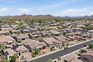 9402 W Patrick Ln, Peoria, AZ 85383 - Photo 40