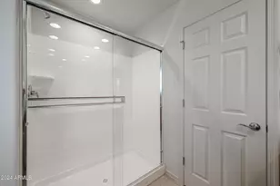 9037 W Luke Ave, Glendale, AZ 85305 - Photo 18