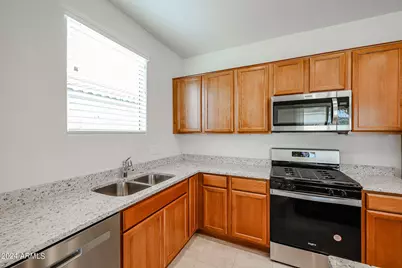9037 W Luke Avenue, Glendale, AZ 85305 - Photo 4
