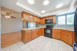 6609 N 82nd Ave, Glendale, AZ 85303 - Photo 8