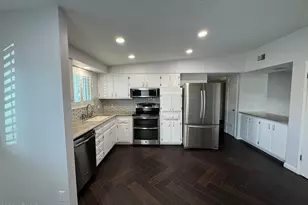 10750 W Peoria Ave, Sun City, AZ 85351 - Photo 4