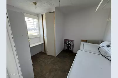 10750 W Peoria Avenue, Sun City, AZ 85351 - Photo 18